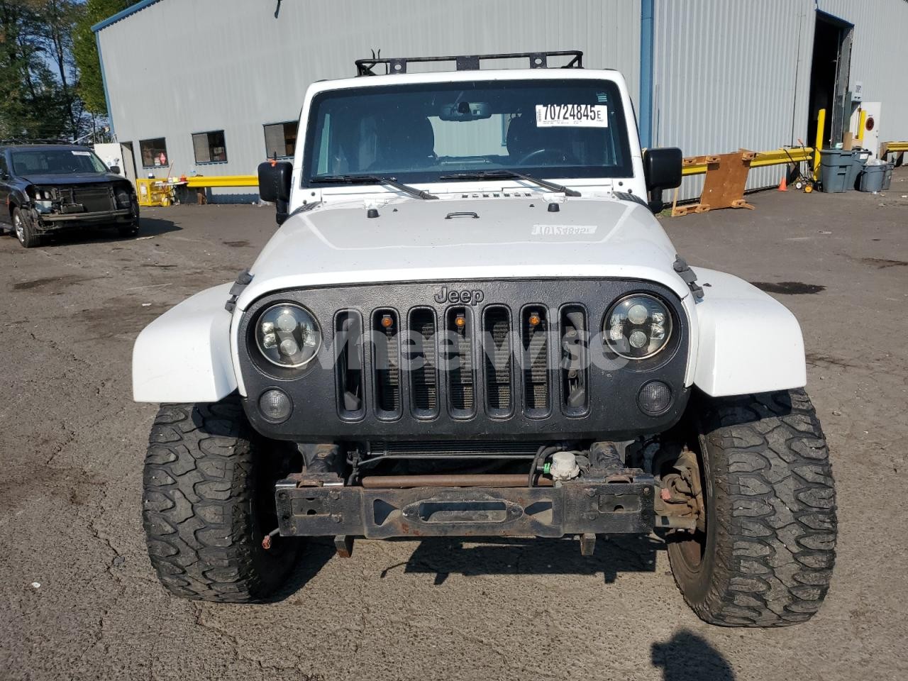 Photo 5 of 2016 JEEP WRANGLER UNLIMITED SAHARA (VIN 1C4BJWEG2GL220117)