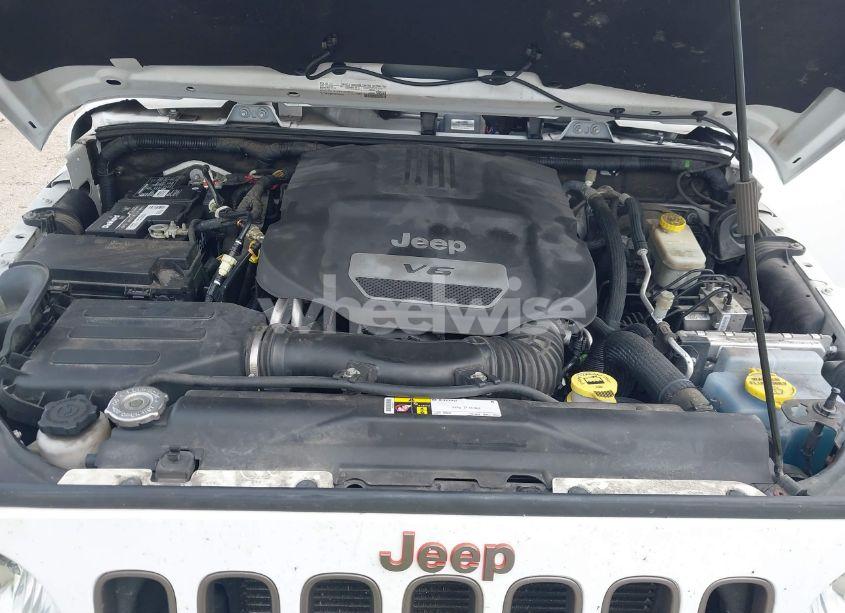 Photo 10 of 2016 Jeep Wrangler UNLIMITED 75TH ANNIVERSARY (VIN 1C4BJWEG2GL243963)