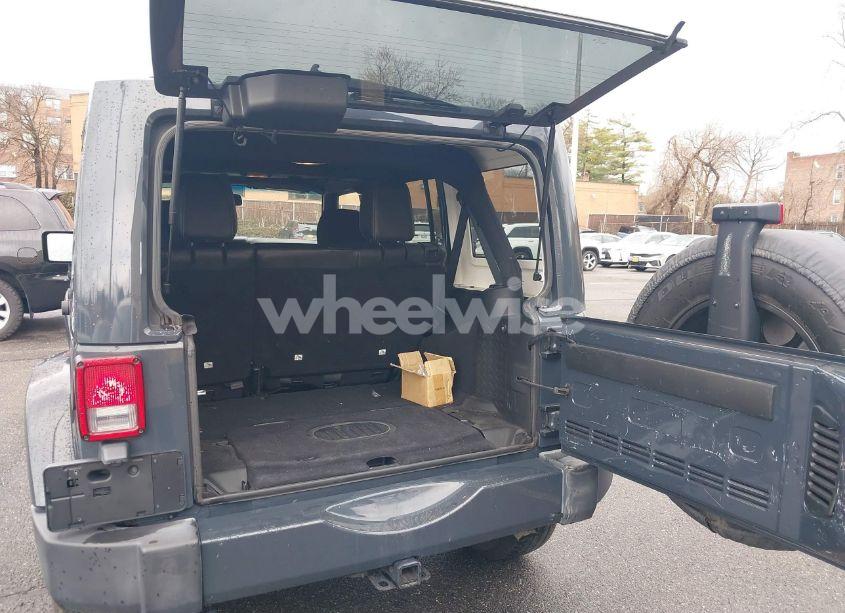 Photo 12 of 2017 Jeep Wrangler UNLIMITED SAHARA 4X4 (VIN 1C4BJWEG2HL750928)