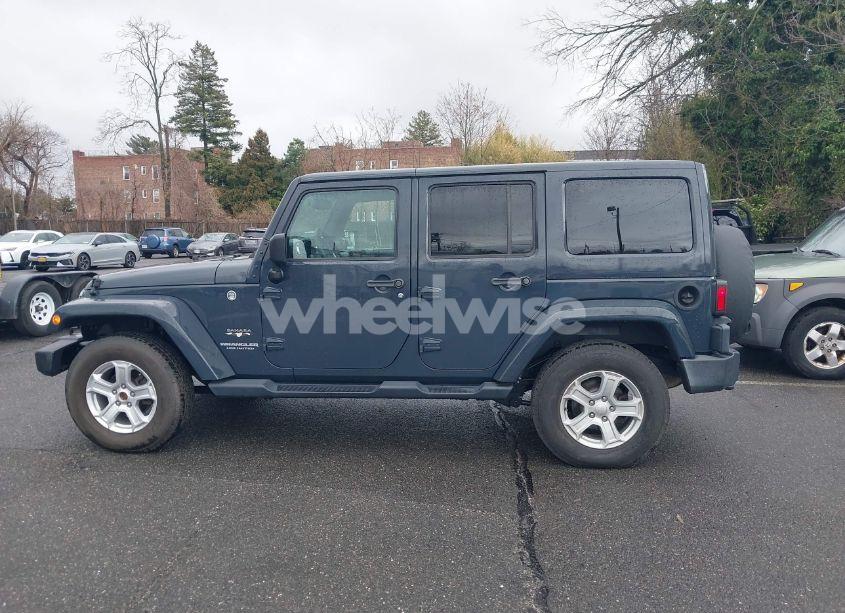 Photo 15 of 2017 Jeep Wrangler UNLIMITED SAHARA 4X4 (VIN 1C4BJWEG2HL750928)