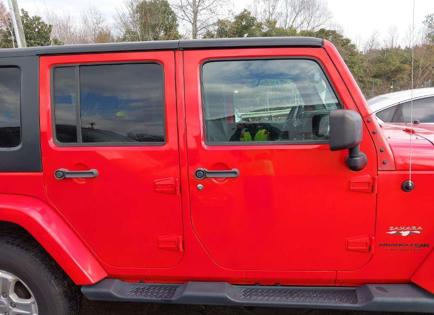 Photo 13 of 2018 Jeep Wrangler JK UNLIMITED SAHARA 4X4 (VIN 1C4BJWEG2JL936605)