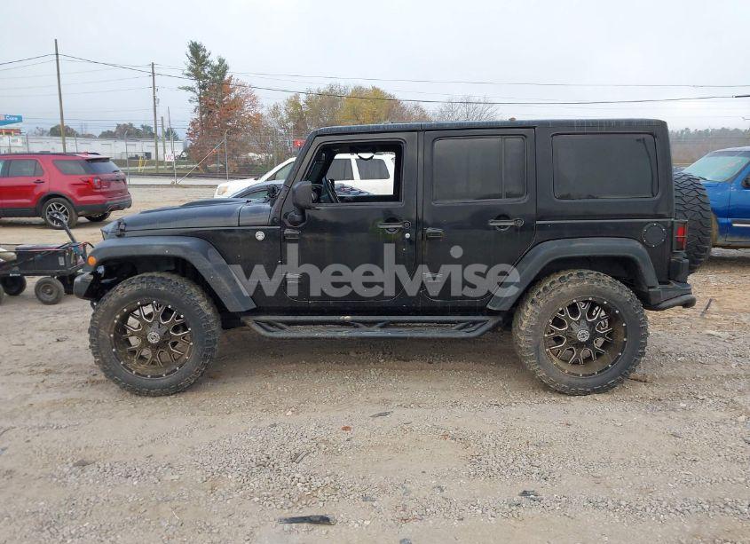 Photo 14 of 2013 Jeep Wrangler UNLIMITED MOAB (VIN 1C4BJWEG3DL612549)