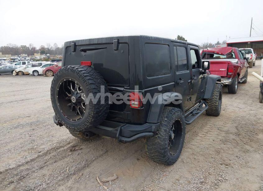 Photo 4 of 2013 Jeep Wrangler UNLIMITED MOAB (VIN 1C4BJWEG3DL612549)
