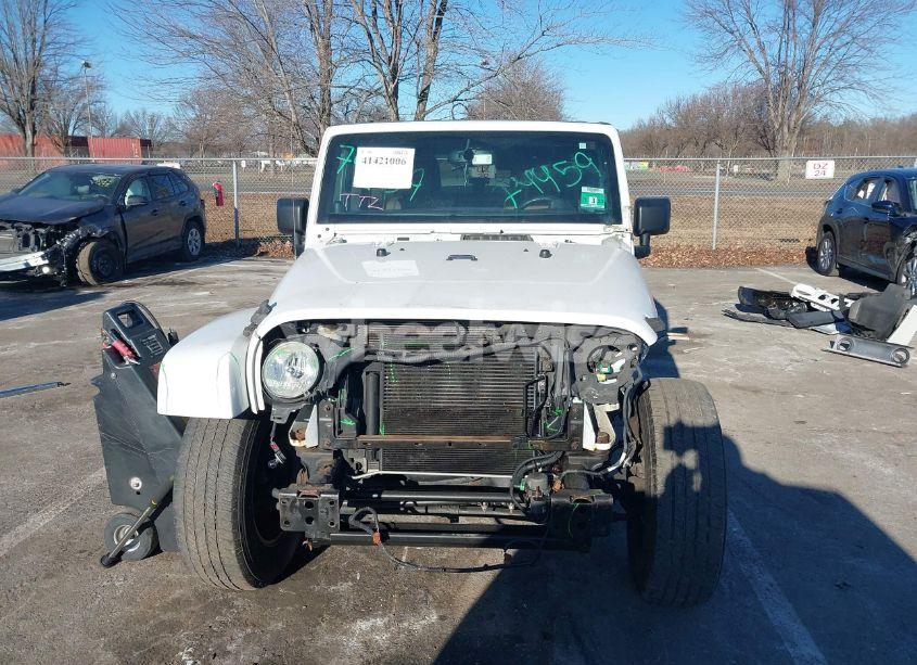 Photo 13 of 2013 Jeep Wrangler UNLIMITED SAHARA (VIN 1C4BJWEG3DL658530)