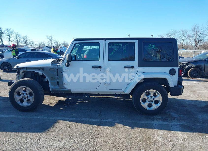 Photo 15 of 2013 Jeep Wrangler UNLIMITED SAHARA (VIN 1C4BJWEG3DL658530)