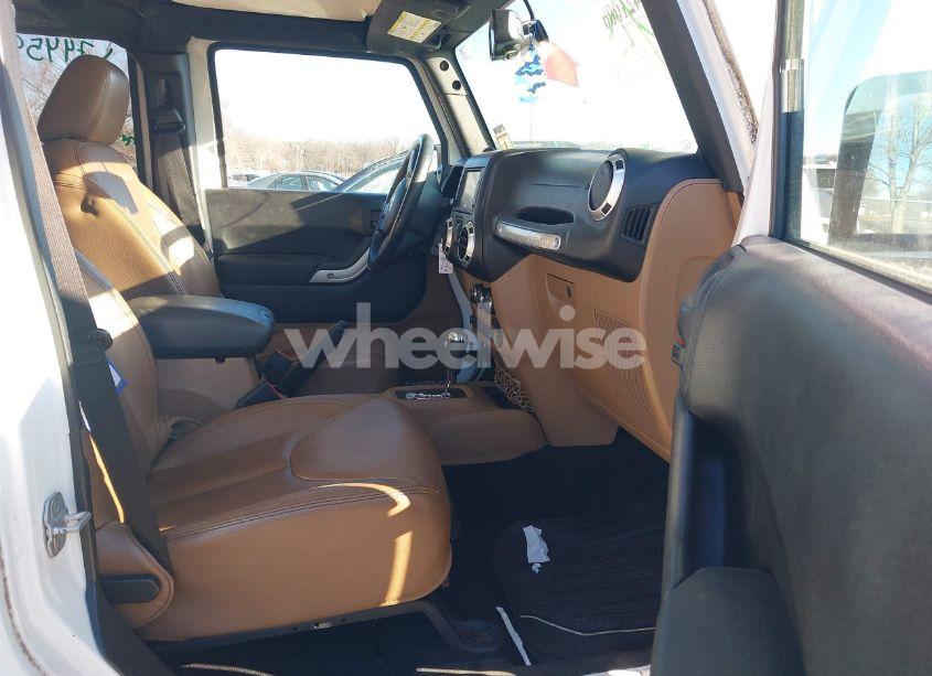 Photo 5 of 2013 Jeep Wrangler UNLIMITED SAHARA (VIN 1C4BJWEG3DL658530)