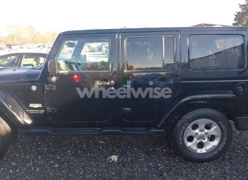 Photo 14 of 2014 Jeep Wrangler UNLIMITED SAHARA (VIN 1C4BJWEG3EL124350)