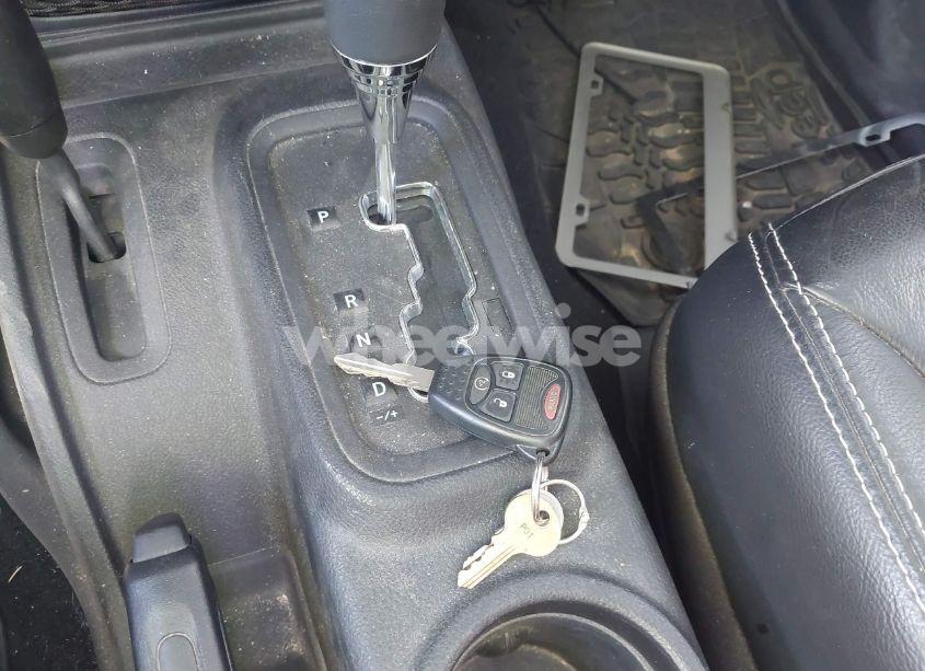 Photo 11 of 2014 Jeep Wrangler UNLIMITED POLAR EDITION (VIN 1C4BJWEG3EL182863)