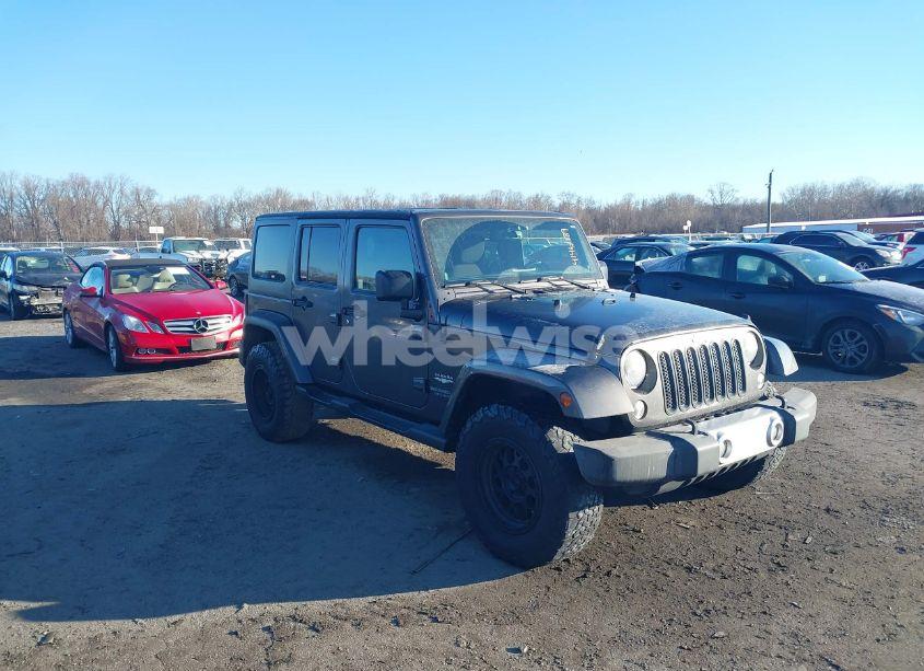 2014 Jeep Wrangler UNLIMITED SAHARA (VIN 1C4BJWEG3EL233858) main photo