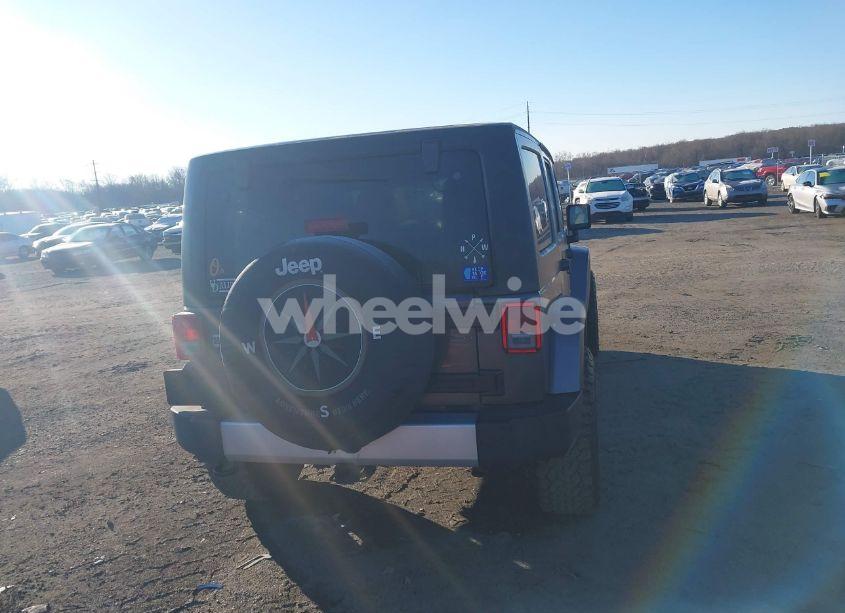 Photo 16 of 2014 Jeep Wrangler UNLIMITED SAHARA (VIN 1C4BJWEG3EL233858)