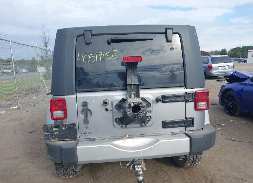 Photo 16 of 2015 Jeep Wrangler UNLIMITED SAHARA (VIN 1C4BJWEG3FL752457)