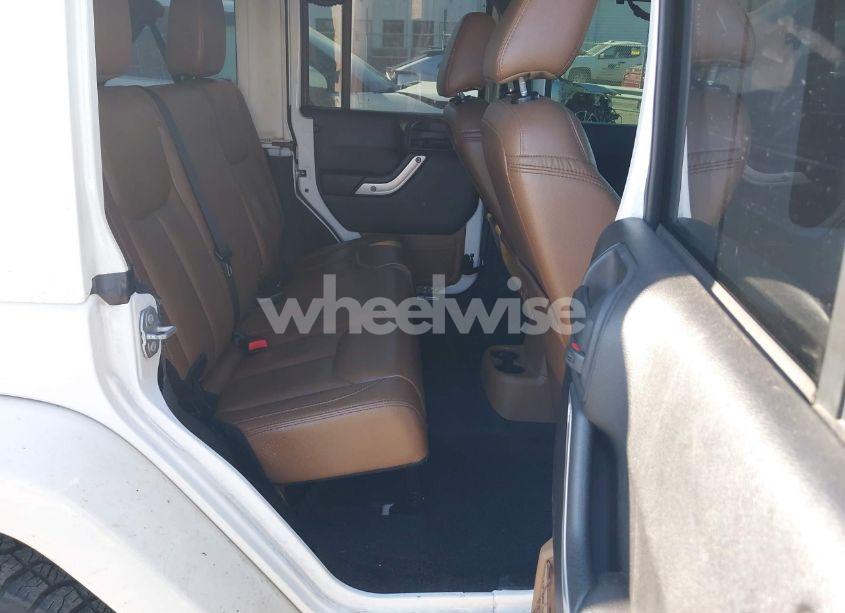 Photo 8 of 2016 Jeep Wrangler UNLIMITED SAHARA (VIN 1C4BJWEG3GL194420)