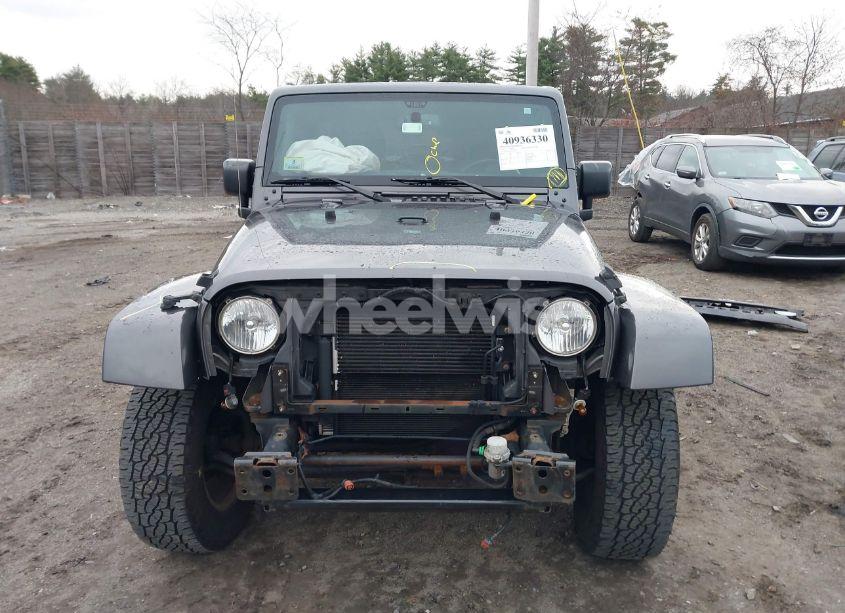 Photo 13 of 2016 Jeep Wrangler UNLIMITED SAHARA (VIN 1C4BJWEG3GL261422)