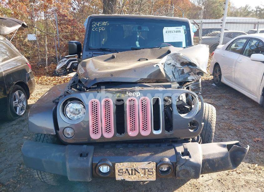 Photo 6 of 2017 Jeep Wrangler UNLIMITED SAHARA 4X4 (VIN 1C4BJWEG3HL567733)