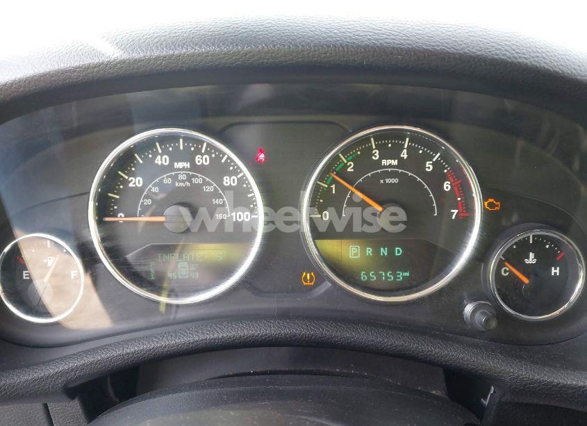 Photo 7 of 2017 Jeep Wrangler UNLIMITED SAHARA (VIN 1C4BJWEG3HL653947)