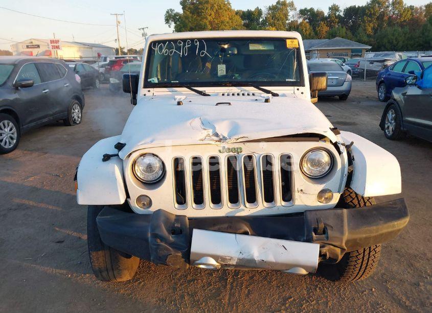 Photo 12 of 2018 Jeep Wrangler JK UNLIMITED SAHARA 4X4 (VIN 1C4BJWEG3JL832012)