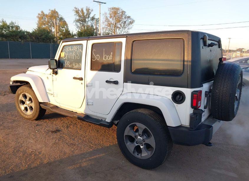 Photo 14 of 2018 Jeep Wrangler JK UNLIMITED SAHARA 4X4 (VIN 1C4BJWEG3JL832012)