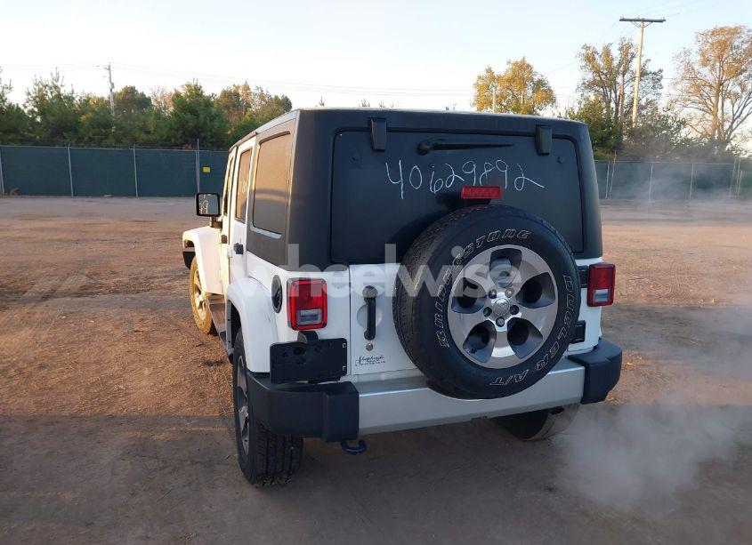 Photo 3 of 2018 Jeep Wrangler JK UNLIMITED SAHARA 4X4 (VIN 1C4BJWEG3JL832012)