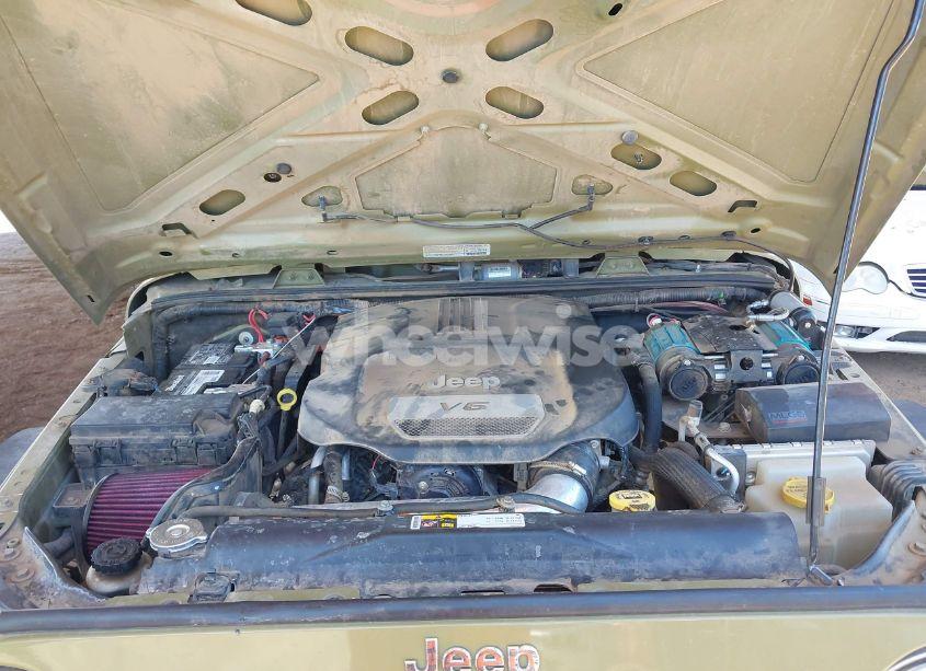 Photo 10 of 2013 Jeep Wrangler UNLIMITED SAHARA (VIN 1C4BJWEG4DL576337)