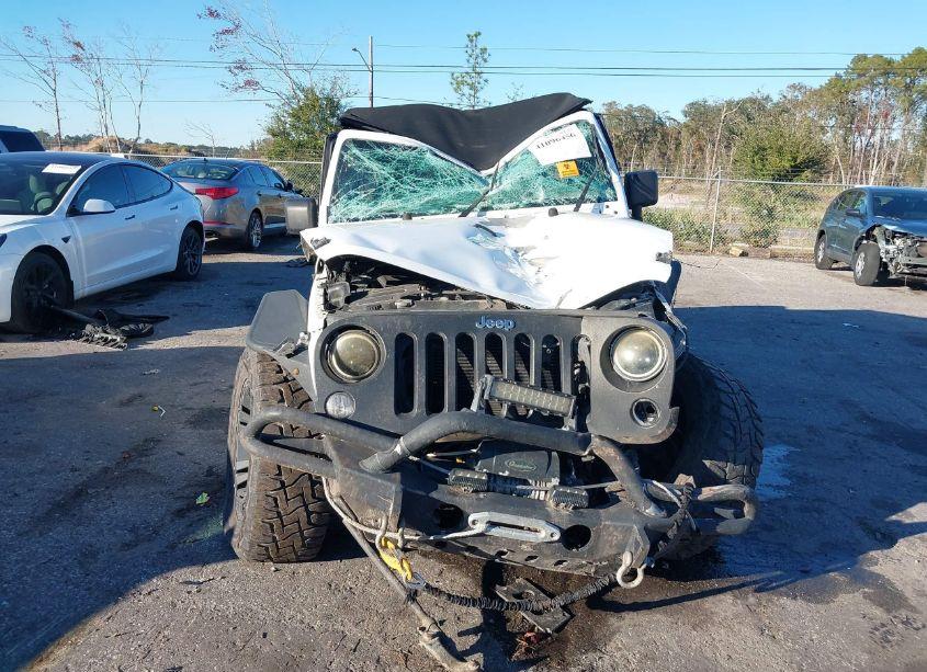 Photo 12 of 2014 Jeep Wrangler UNLIMITED SAHARA (VIN 1C4BJWEG4EL122347)