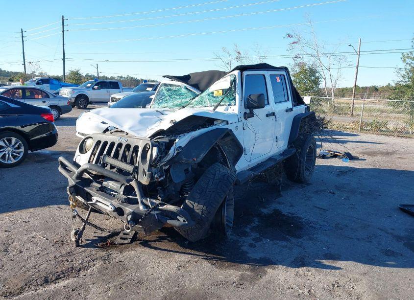 Photo 2 of 2014 Jeep Wrangler UNLIMITED SAHARA (VIN 1C4BJWEG4EL122347)