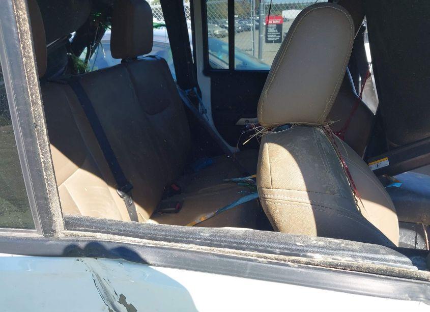 Photo 8 of 2014 Jeep Wrangler UNLIMITED SAHARA (VIN 1C4BJWEG4EL310043)