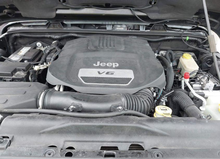 Photo 10 of 2014 Jeep Wrangler UNLIMITED SAHARA (VIN 1C4BJWEG4EL317865)