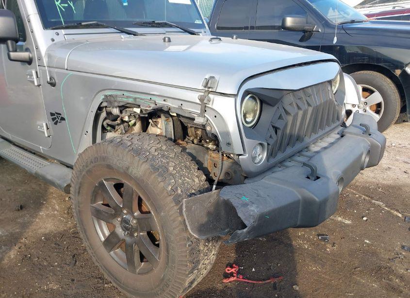 Photo 6 of 2015 Jeep Wrangler UNLIMITED SAHARA (VIN 1C4BJWEG4FL509014)