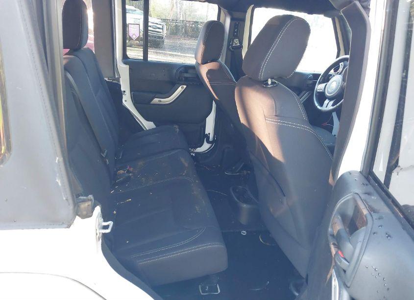 Photo 8 of 2015 Jeep Wrangler UNLIMITED SAHARA (VIN 1C4BJWEG4FL568113)