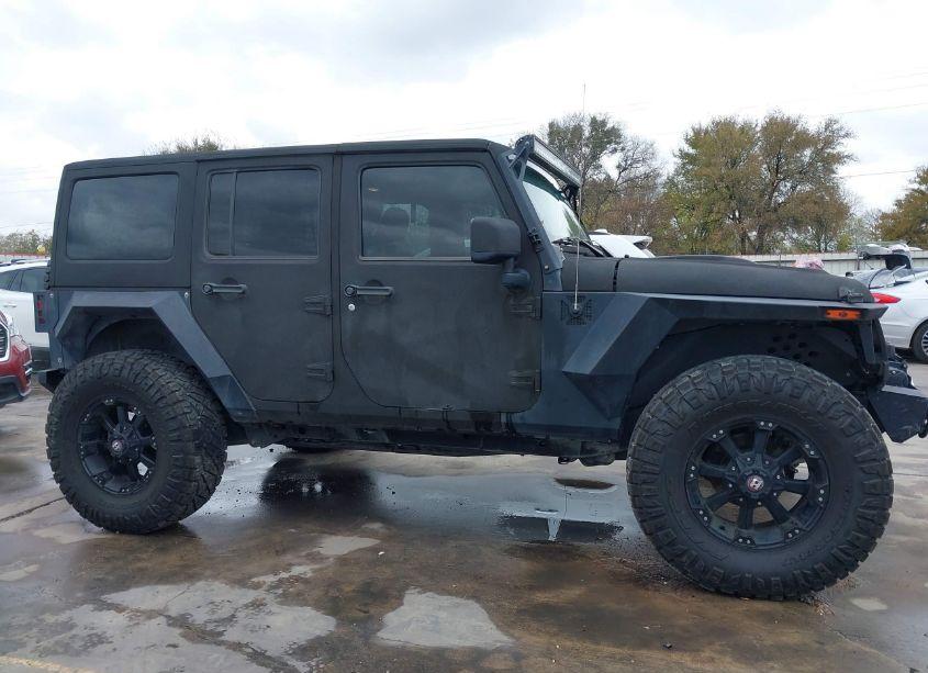 Photo 13 of 2015 Jeep Wrangler UNLIMITED ALTITUDE (VIN 1C4BJWEG4FL708077)