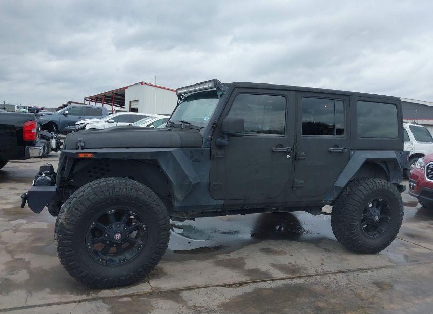 Photo 14 of 2015 Jeep Wrangler UNLIMITED ALTITUDE (VIN 1C4BJWEG4FL708077)