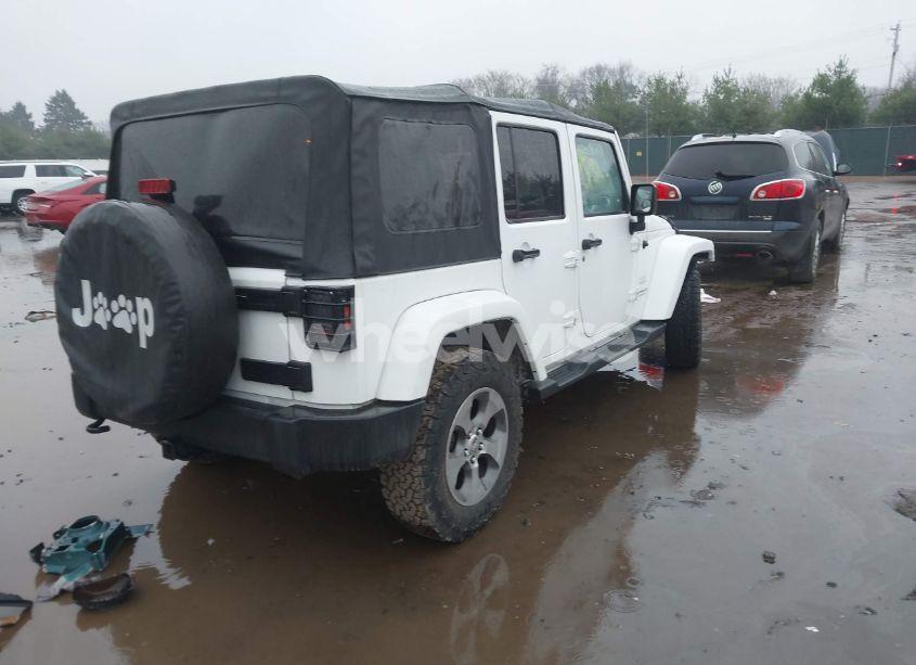 Photo 4 of 2015 Jeep Wrangler UNLIMITED SAHARA (VIN 1C4BJWEG4FL748885)