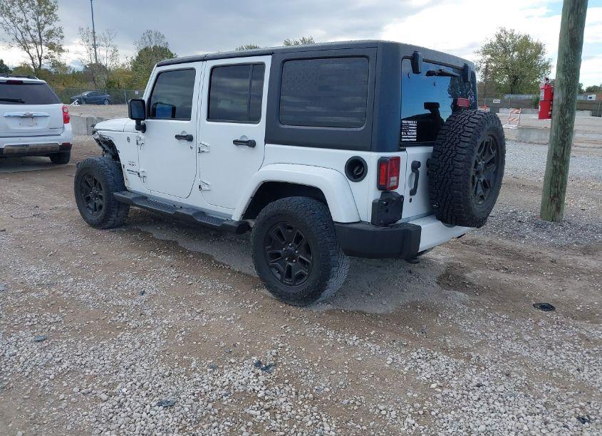 Photo 3 of 2016 Jeep Wrangler UNLIMITED SAHARA (VIN 1C4BJWEG4GL172135)