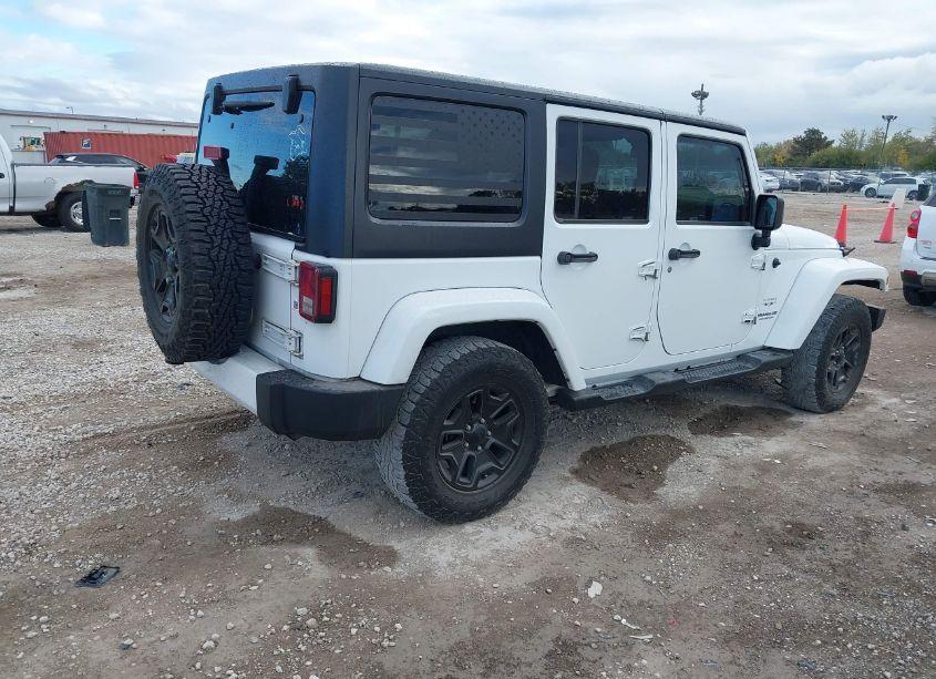 Photo 4 of 2016 Jeep Wrangler UNLIMITED SAHARA (VIN 1C4BJWEG4GL172135)