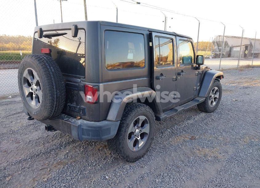 Photo 4 of 2016 Jeep Wrangler UNLIMITED SAHARA (VIN 1C4BJWEG4GL179389)