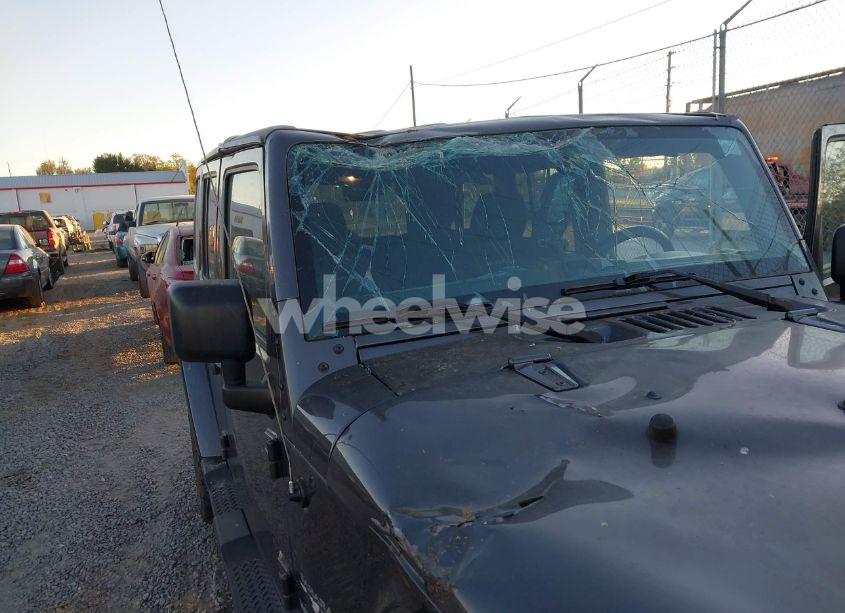 Photo 6 of 2016 Jeep Wrangler UNLIMITED SAHARA (VIN 1C4BJWEG4GL179389)