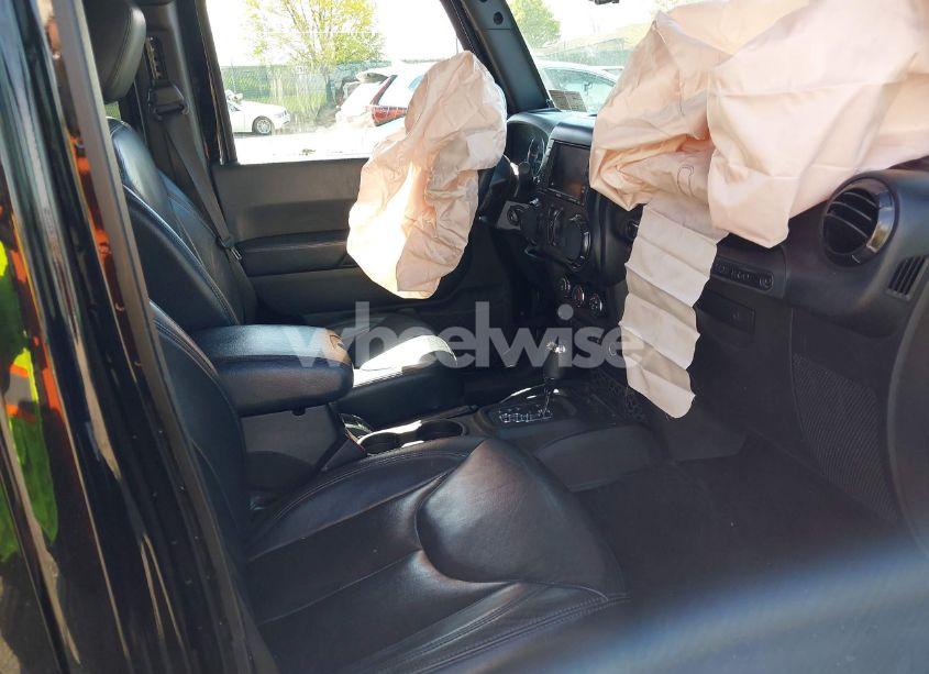 Photo 5 of 2017 Jeep Wrangler UNLIMITED SMOKY MOUNTAIN 4X4 (VIN 1C4BJWEG4HL692465)