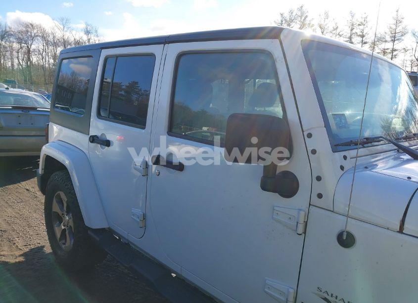 Photo 13 of 2017 Jeep Wrangler UNLIMITED SAHARA 4X4 (VIN 1C4BJWEG4HL722578)