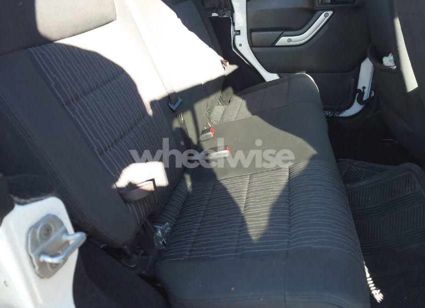 Photo 8 of 2012 Jeep Wrangler UNLIMITED SAHARA (VIN 1C4BJWEG5CL103254)