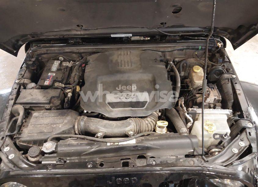 Photo 10 of 2013 Jeep Wrangler UNLIMITED MOAB (VIN 1C4BJWEG5DL631233)