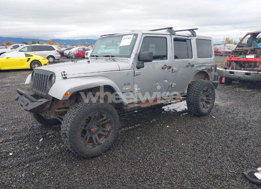 Photo 2 of 2013 Jeep Wrangler UNLIMITED SAHARA (VIN 1C4BJWEG5DL694932)
