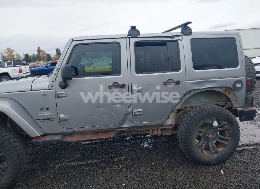 Photo 6 of 2013 Jeep Wrangler UNLIMITED SAHARA (VIN 1C4BJWEG5DL694932)
