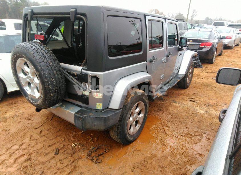 Photo 4 of 2014 Jeep Wrangler UNLIMITED SAHARA (VIN 1C4BJWEG5EL110837)