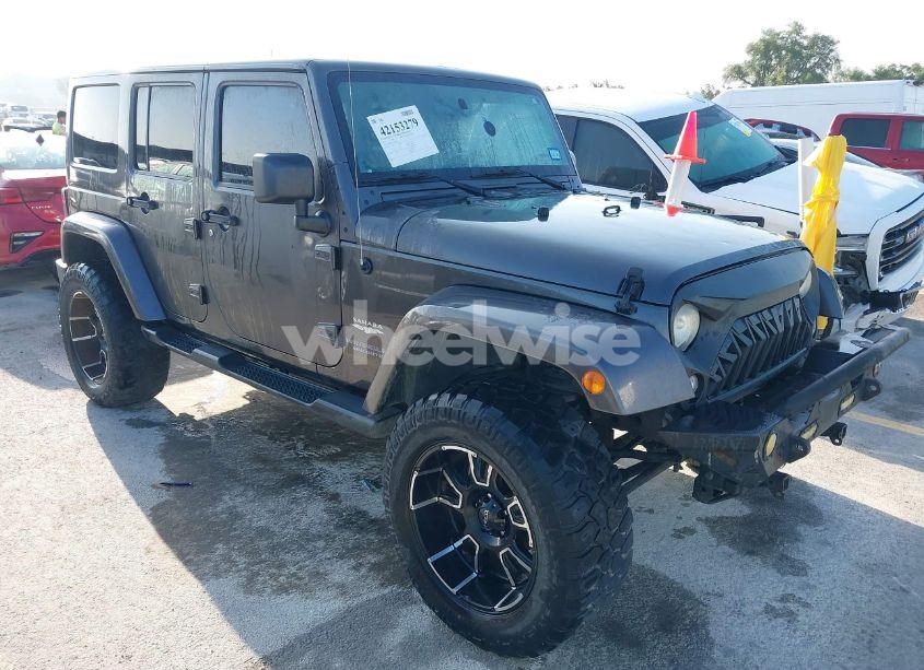 2014 Jeep Wrangler UNLIMITED SAHARA (VIN 1C4BJWEG5EL209951) main photo