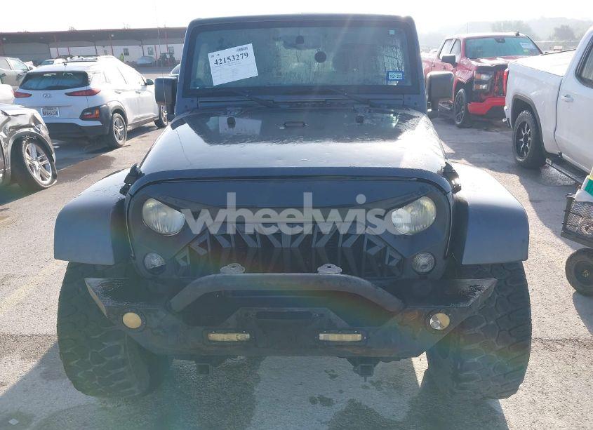 Photo 12 of 2014 Jeep Wrangler UNLIMITED SAHARA (VIN 1C4BJWEG5EL209951)