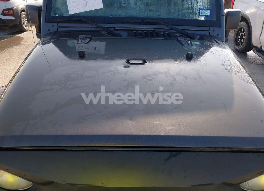 Photo 18 of 2014 Jeep Wrangler UNLIMITED SAHARA (VIN 1C4BJWEG5EL209951)