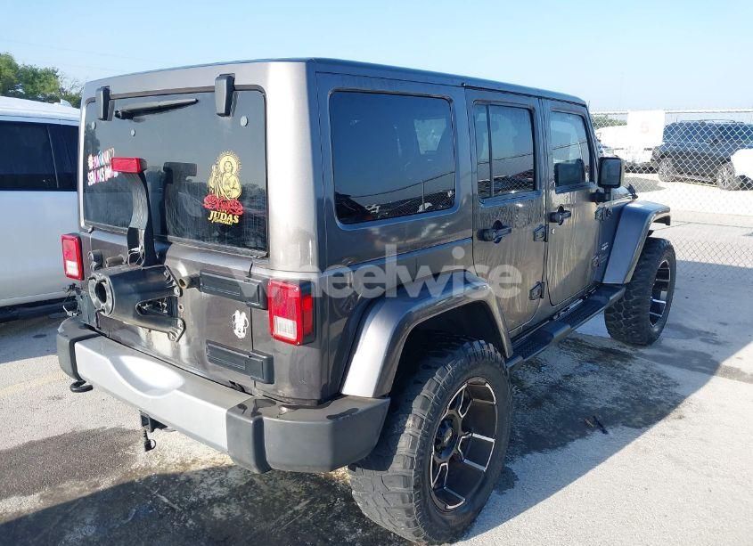 Photo 4 of 2014 Jeep Wrangler UNLIMITED SAHARA (VIN 1C4BJWEG5EL209951)