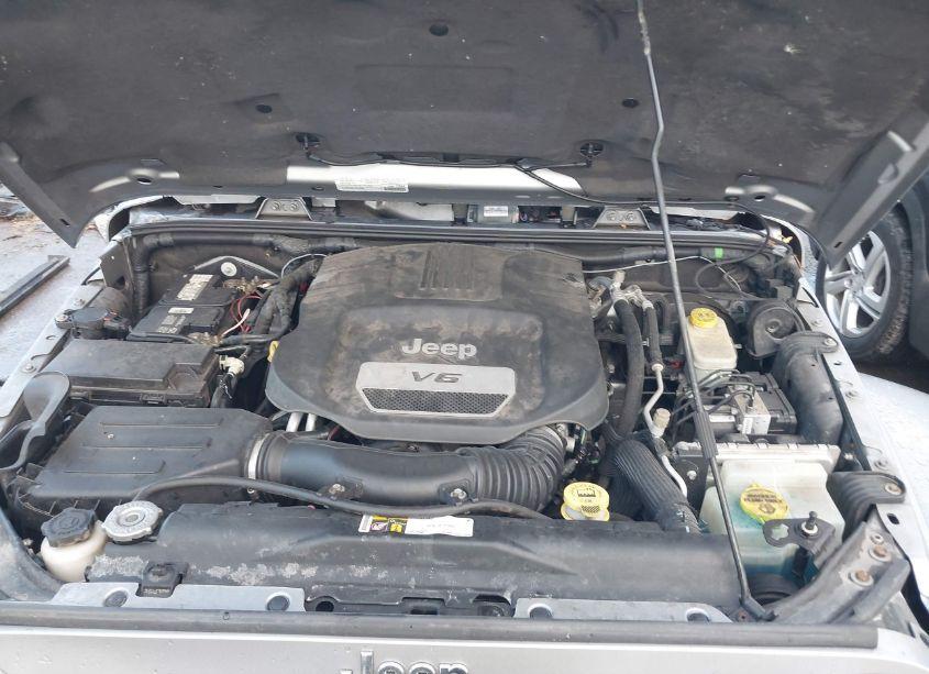 Photo 10 of 2015 Jeep Wrangler UNLIMITED SAHARA (VIN 1C4BJWEG5FL770345)