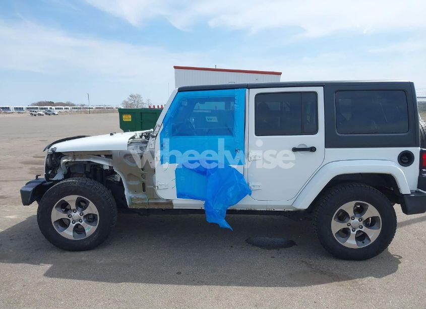 Photo 15 of 2016 Jeep Wrangler UNLIMITED SAHARA (VIN 1C4BJWEG5GL330918)