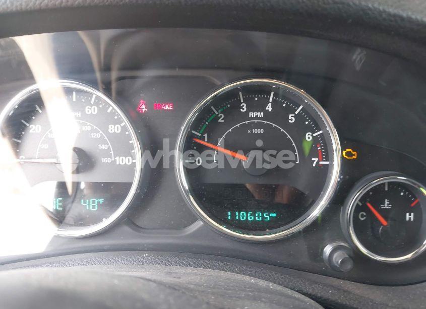 Photo 16 of 2016 Jeep Wrangler UNLIMITED SAHARA (VIN 1C4BJWEG5GL330918)